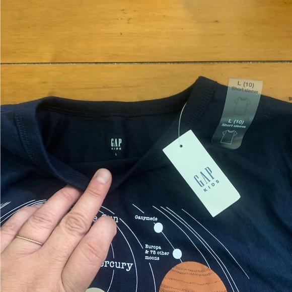 Gap boys t-shirt size L (10) short sleeve solar system planets graphic tee - Picture 6 of 9
